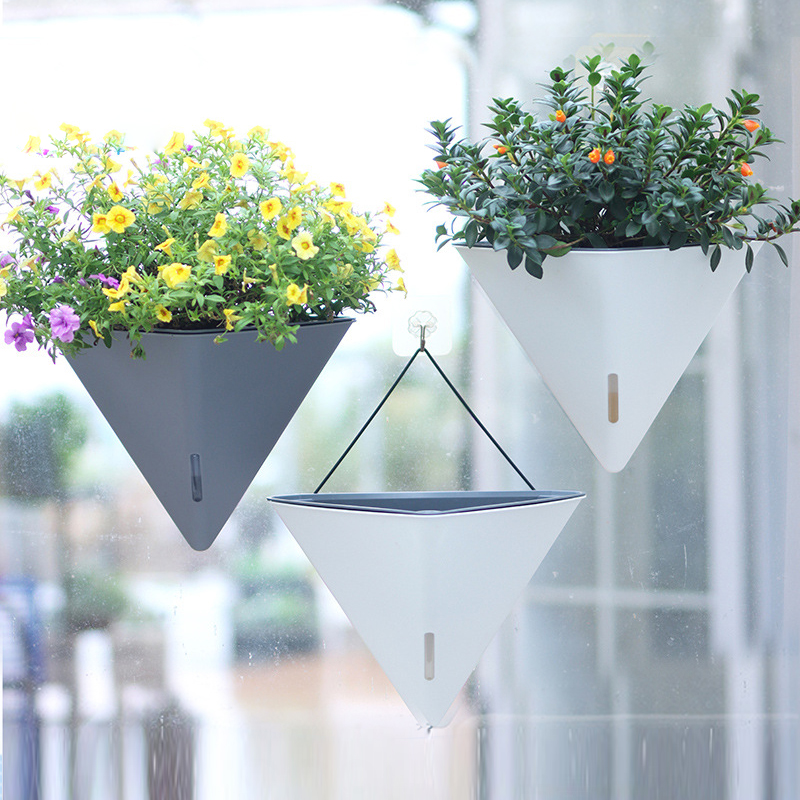Modische dreieckige Wand-Blume – Self Watering Planter Bewertung und Preis
